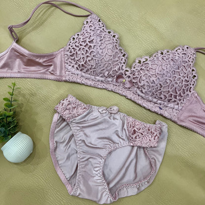 Double-Strapped Bra & Panty Set – Soft Lace Elegance-Hoorish